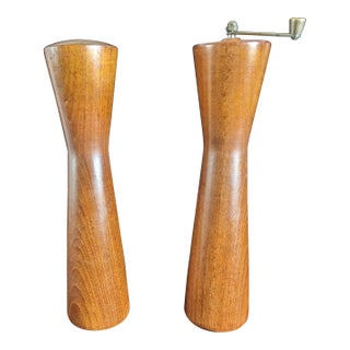 1960s Mid-Century Modern Danish Teak Tall Salt and Pepper Mill Styled After Laurids Lonborg- a Pair For Sale