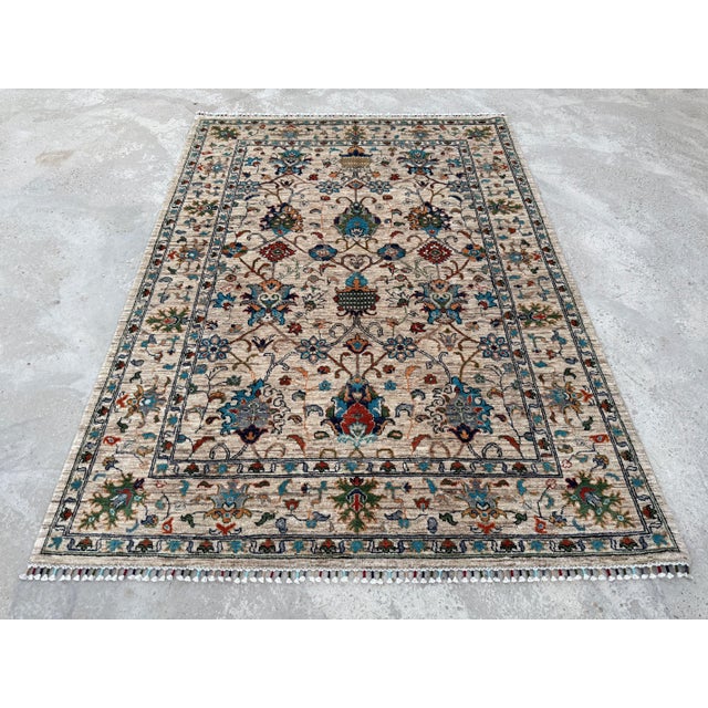 2000 - 2009 Vase Design Area Rug, Hand-Knotted Wool, Floral, 6x8, Ivory & Turquoise For Sale - Image 5 of 12