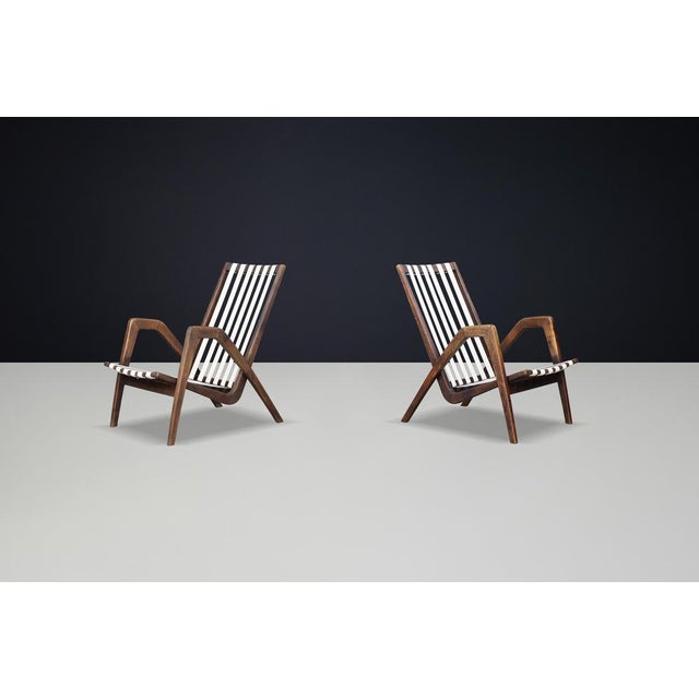 Modernism Sculptural Oak Lounge Chairs by Jan Vaněk, Czech, 1940s, Set of 2 For Sale - Image 6 of 11