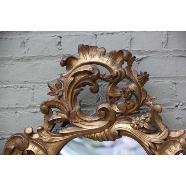 Rococo 19th Century Italian Rococo Giltwood Mirror With Acanthus Design For Sale - Image 3 of 7