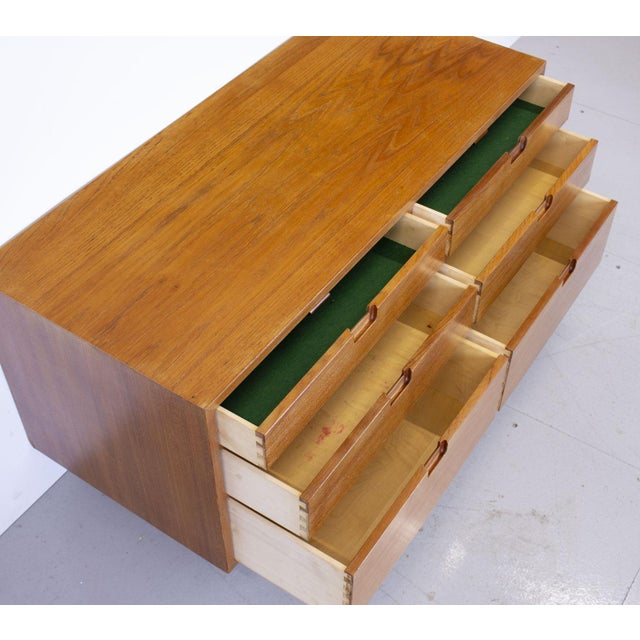 1960s Danish Teak Chest of Drawers, 1960s For Sale - Image 5 of 10