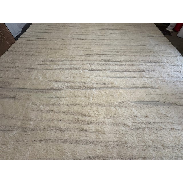 Rh Eli Wool Rug – 12' × 15' Natural | Hand-Knotted New Zealand Wool | Moroccan-Inspired Contemporary Design For Sale - Image 17 of 18