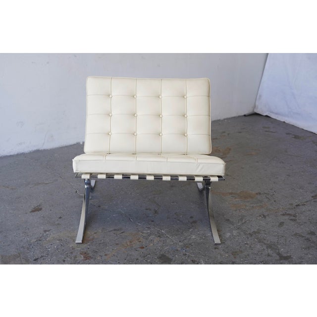 Mid-Century Modern Vintage Cream Leather Knoll Barcelona Chair by Ludwig Mies Van Der Rohe For Sale - Image 3 of 12
