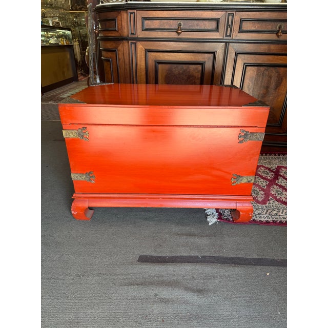 Early 20th Century Red Lacquer Blanket Chinese Trunk For Sale - Image 4 of 4