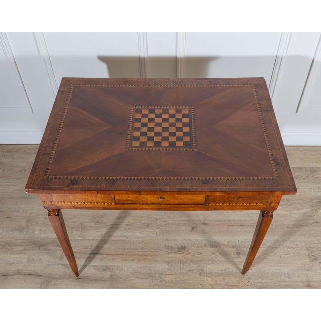 18th Century Louis XVI Writing Desk in Walnut, Cherrywood, and Marquetry, Italy, 18th Century For Sale - Image 5 of 9