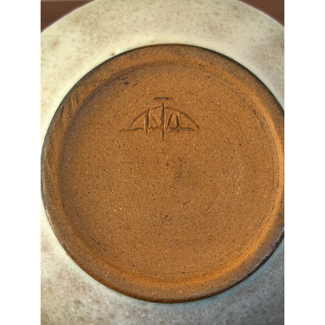 Studio Ceramic Vase attributed to Johannes Leßmann for Margarethenhöhe, 1930s For Sale - Image 6 of 8