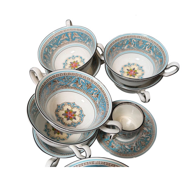 Ceramic Mid 20th Century Set of Wedgwood Florentine Turquoise Porcelain Dinnerware 68 Pc For Sale - Image 7 of 10