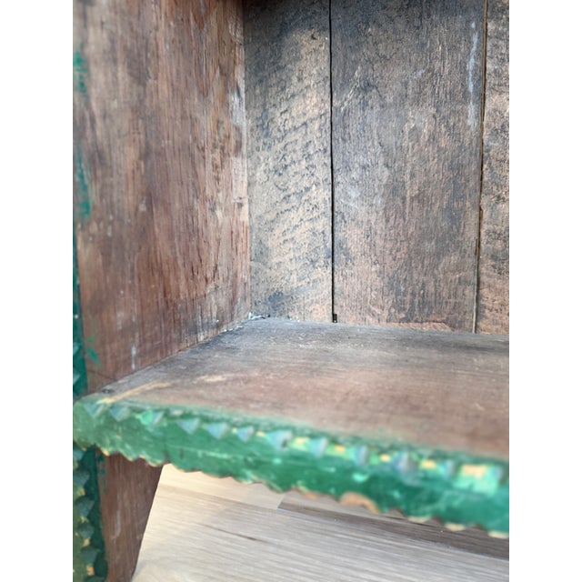 Antique Tramp Art Green Painted Pyramid Carved Étagère Display Cabinet For Sale - Image 14 of 16