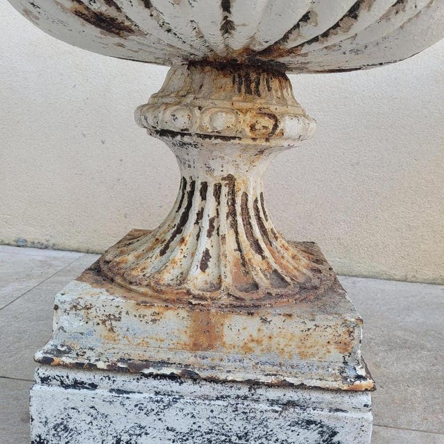 Metal Large Cast Iron Garden Vases on Bases, 19th Century, Set of 2 For Sale - Image 7 of 18