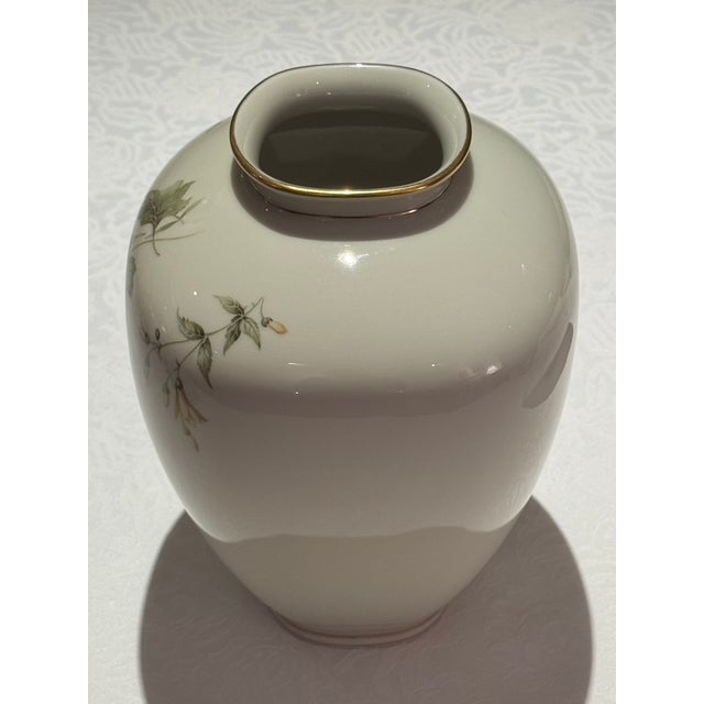Vintage Mid-Century K&a Krautheim Selb Bavaria Floral Porcelain Ovoid Vase For Sale - Image 9 of 12