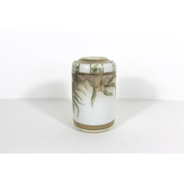 1910s Hand Painted Antique Nippon Porcelain Vase With Moriage Gold Decoration Japan Japanese Circa 1911 For Sale - Image 5 of 12