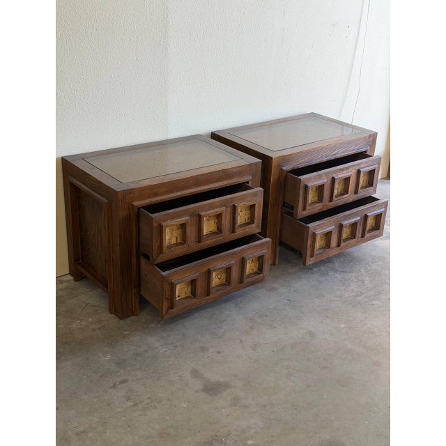 Brutalist Nightstands 1970s – Vintage Mid Century Modern Textured Oak Bedside Tables, A Pair For Sale In Los Angeles - Image 6 of 9