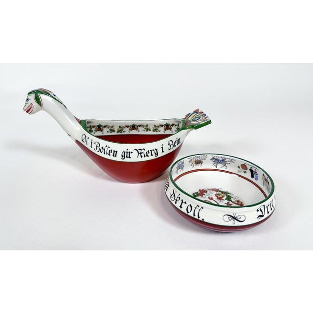 Norwegian Folk Art Drinking Bowl and Viking Dragon Boat-Shaped Ale Bowl with Hand-Painted Decor from Porsgrund Porcelain, 1930s, Set of 2 For Sale - Image 15 of 15