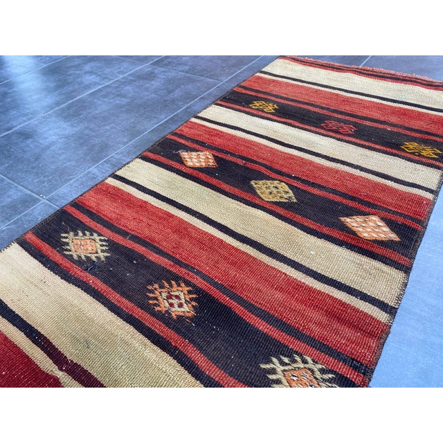 1950s Neutral Multi Colour Small Kilim Rug For Sale - Image 5 of 10