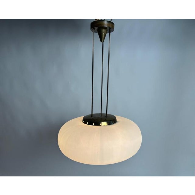 Max Ingrand 2356 Ceiling Light in Brass and Opaline Glass by Max Ingrand for Fontana Arte, Italy, 1960s For Sale - Image 4 of 9
