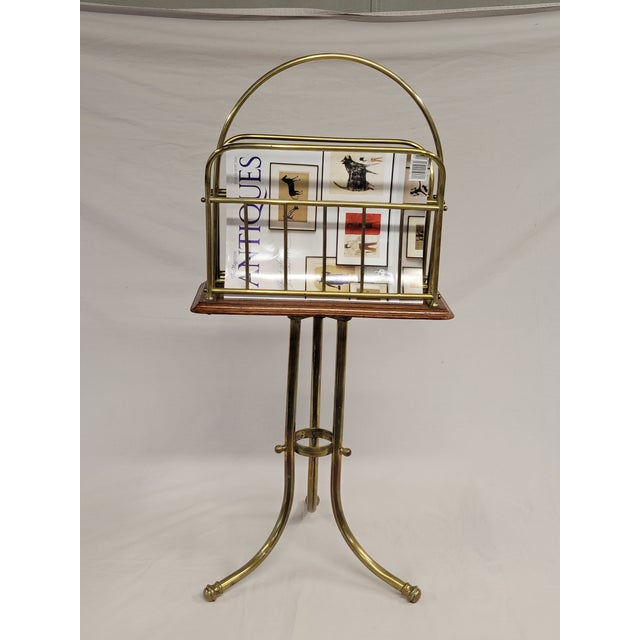 English Antique English Edwardian Standing Oak and Brass Magazine Rack (Hall Bm) For Sale - Image 3 of 4