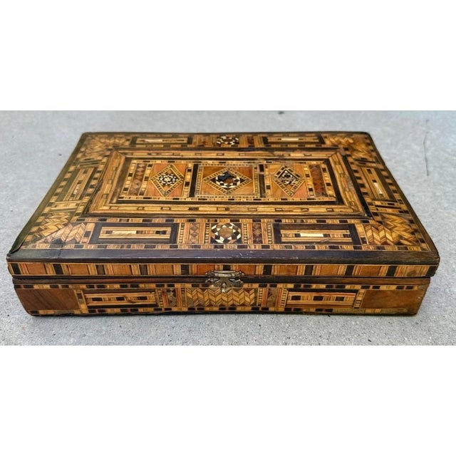 Early 20th Century Middle Eastern Moorish Mosaic Micro Marquetry Inlay Jewelry Box For Sale - Image 4 of 18