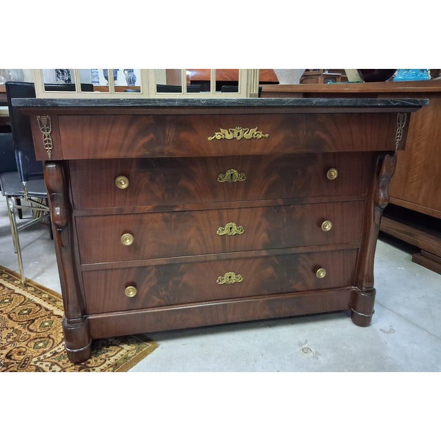 Wood Empire Style Commode with Swan-Neck Handles in Flamed Mahogany and Black Marble, 1920s For Sale - Image 7 of 8