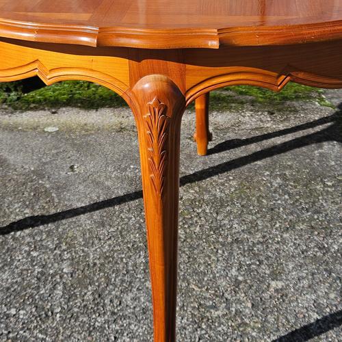 Brown French Extendable Marqueterie Dining Table in Cherry, 1980s For Sale - Image 8 of 18