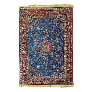 Middle Eastern Isfahan Rug in Hand-Knotted Silk For Sale