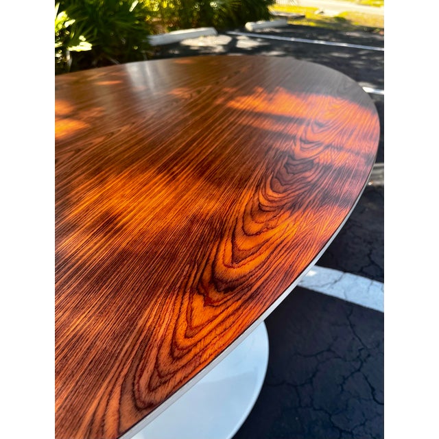 Oval Tulip Dining or Conference Table With Rosewood | Eero Saarinen for Knoll Style For Sale - Image 9 of 12