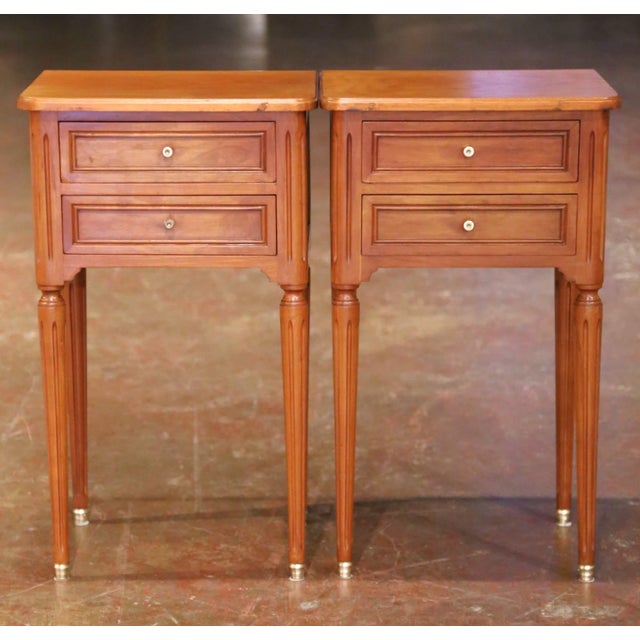 French Pair of Late 20th Century French Louis XVI Walnut Bedside Tables With Drawers For Sale - Image 3 of 15