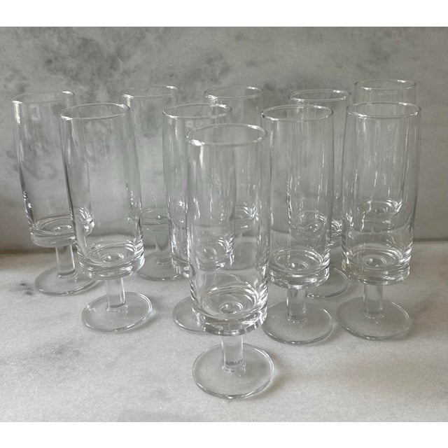 Transparent Vintage Luminarc France Champagne Flutes - Set of 5 For Sale - Image 8 of 8