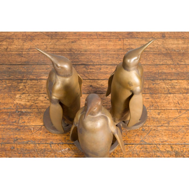Mid 20th Century Triple Penguin Bronze Sculpted Group on Trefoiled Base with Gold Patina For Sale - Image 12 of 12