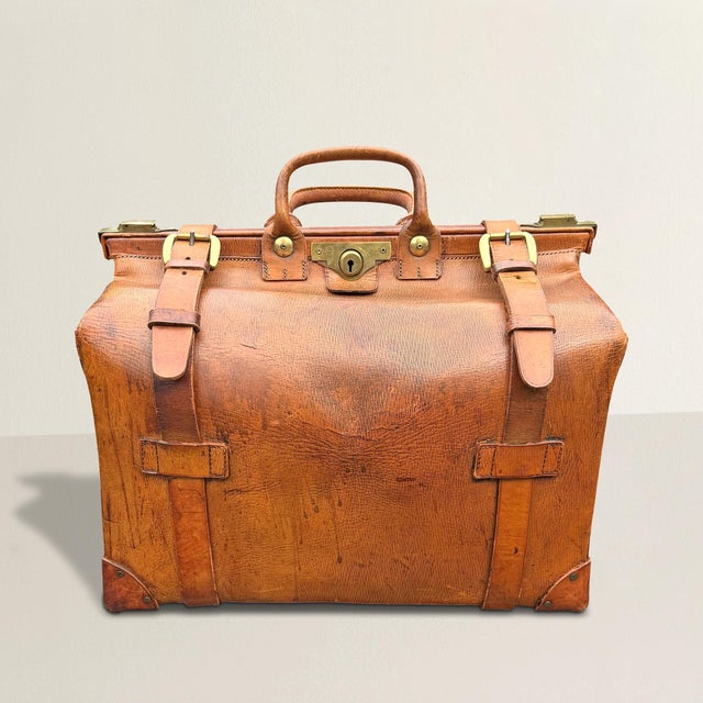 Some luggage suggests travel. This one suggests you have somewhere worth going. Made in England in the 1970s by Tanner...