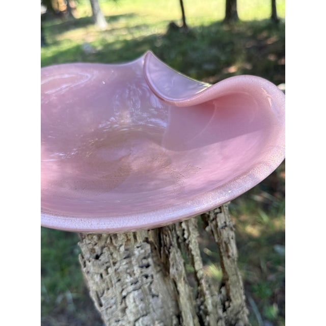 Glass Vintage Mid-Century Murano Glass Centerpiece Bowl - Attributed to Alfredo Barbini For Sale - Image 7 of 12