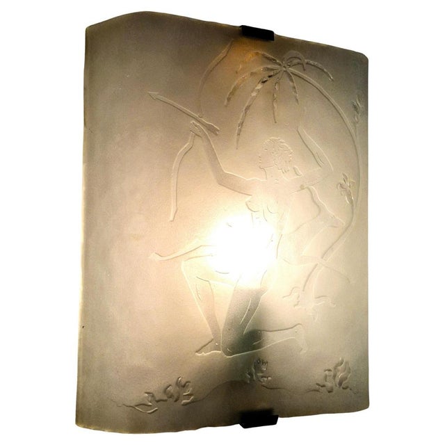 Wall Sconce in Etched Glass with Decor of Huntress Diana with Stag, 1930s For Sale - Image 10 of 10