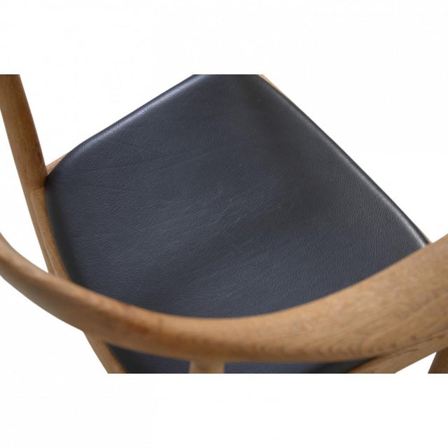 Black JH503 The Chair in Oak and Black Leather by Hans Wegner, 1960s For Sale - Image 8 of 18