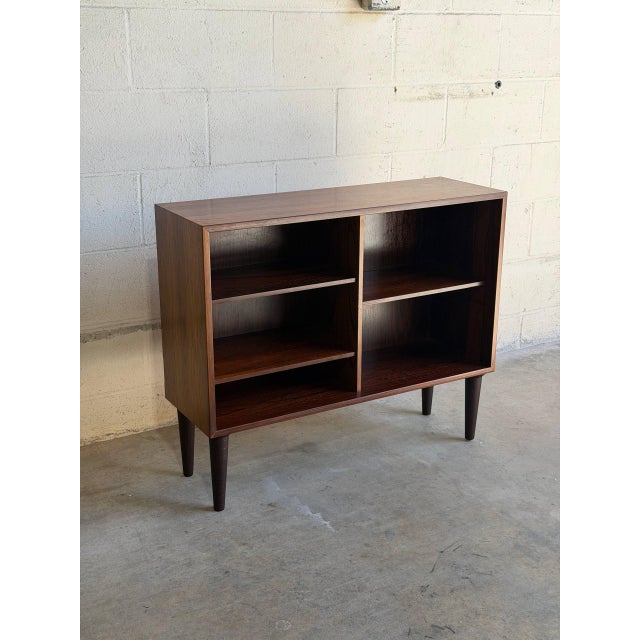 Mid-Century Modern Vintage Danish Rosewood Bookcase Shelf Scandinavian Modern Display Cabinet For Sale - Image 3 of 9