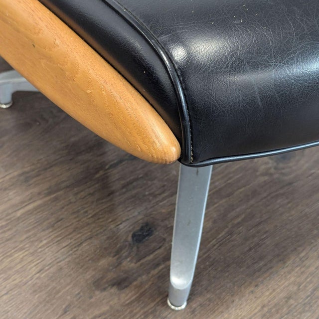 Vintage Heywood-Wakefield Mid Century Modern Black Leather Lounge Chair & Ottoman For Sale - Image 17 of 18
