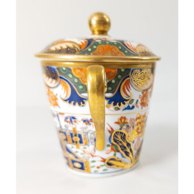 Early 19th Century Early 19th Century English Worcester Chocolate Cup With Elaborate Design Ca 1810 For Sale - Image 5 of 10
