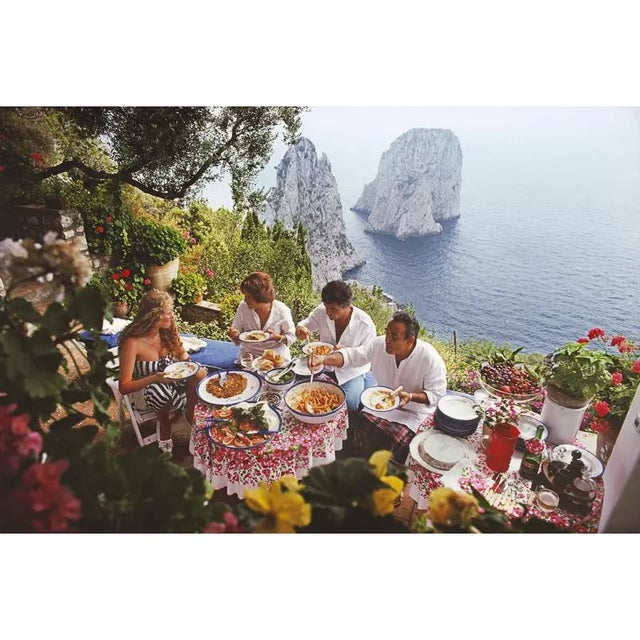 Dining Al Fresco on Capri 1980 Italian artist and actress Domiziana Giordano, Italian author Francesca Sanvitale (1928 –...