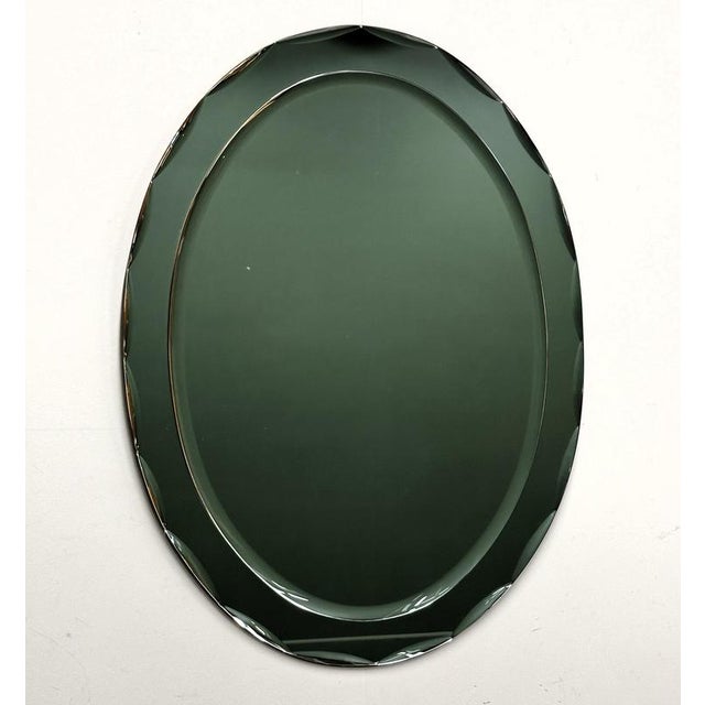 Contemporary Italian Oval Mirror with Faceted Glass Frame from Crystal Arte, 1970s For Sale - Image 3 of 16