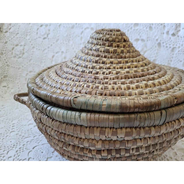 1960s Large Handwoven Lidded Storage Basket For Sale In Baltimore - Image 6 of 6