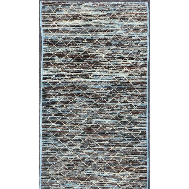 Blue and Brown tone rug with Moroccan free-flowing tribal design, Keivan Woven Arts / rug AFG-30667, country of origin /...