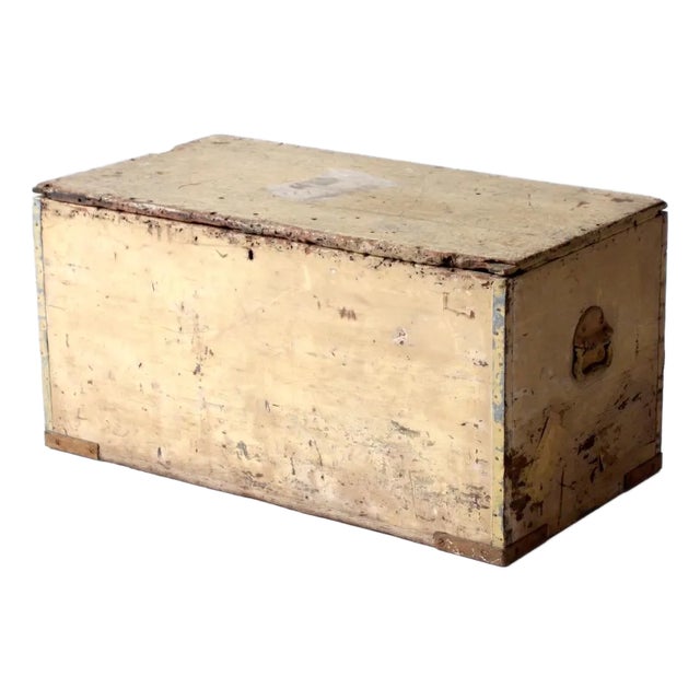Antique Flat Top Trunk For Sale