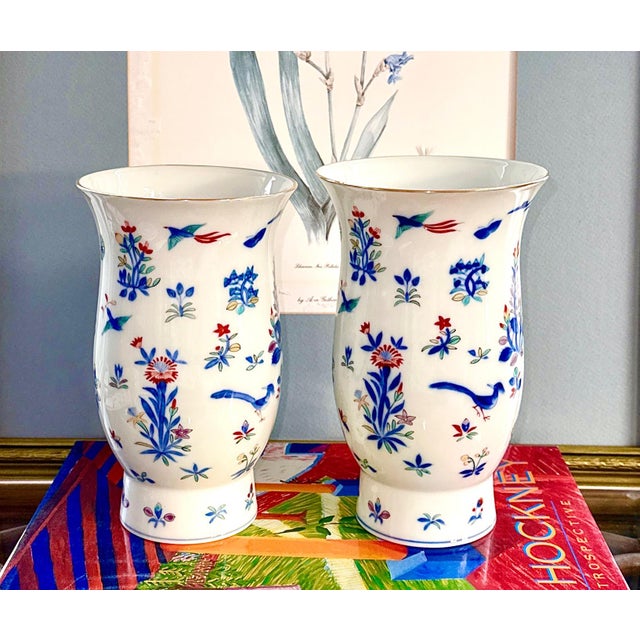Pair of Hand-Painted Porcelain Vases – Made in Occupied Japan, Floral & Bird Motif Timeless elegance and refined...