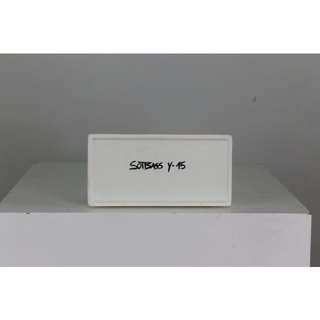 1970s Vintage Y15 Vase in White Enameled Ceramic by Ettore Sottsass for Poltronova, 1970 For Sale - Image 5 of 6