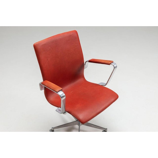 Red Oxford Office Chairs in Cognac Leather by Arne Jacobsen for Fritz Hansen, Denmark, 1967, Set of 2 For Sale - Image 8 of 18