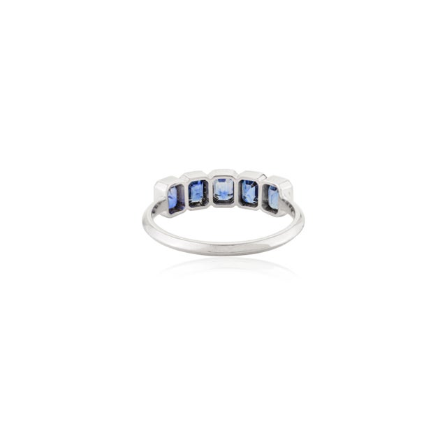 18k White Gold Blue Sapphire Stacking Ring Size 6 For Sale In New York - Image 6 of 12