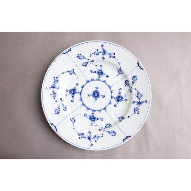 Antique Dinner Plates by Royal Copenhagen, 1800, Set of 12 For Sale - Image 17 of 18
