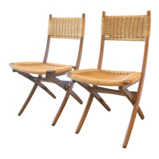 Mid Century Modern Hans Wegner Style Pair of Chairs For Sale