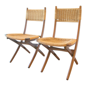 Mid Century Modern Hans Wegner Style Pair of Chairs