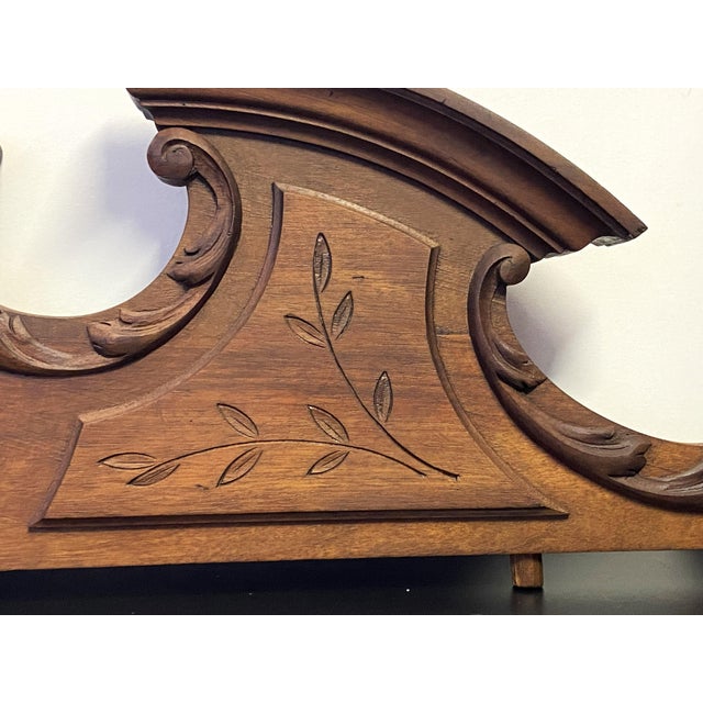 French Architectural Pediment in Cornice and Carved Wood, 1890s For Sale - Image 12 of 14