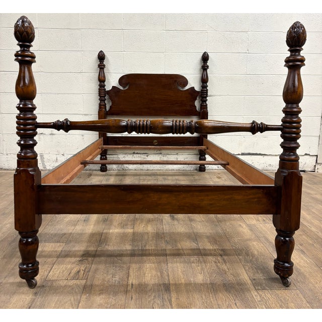 Traditional Vintage Wheeler-Okell Twin Size Four Poster Pineapple Pinecone Finial Bed For Sale - Image 3 of 13