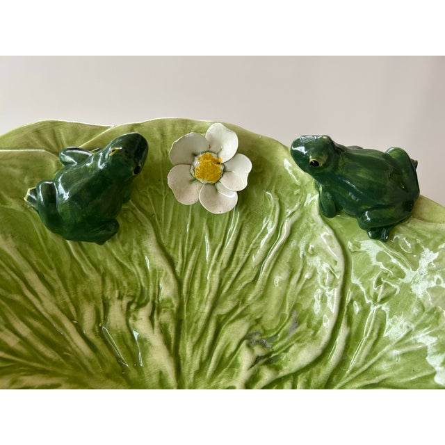 Vintage Valli Cabbage Leaf Serving Plate & Bowls With Frogs & Flowers-3 Pieces For Sale In Miami - Image 6 of 12
